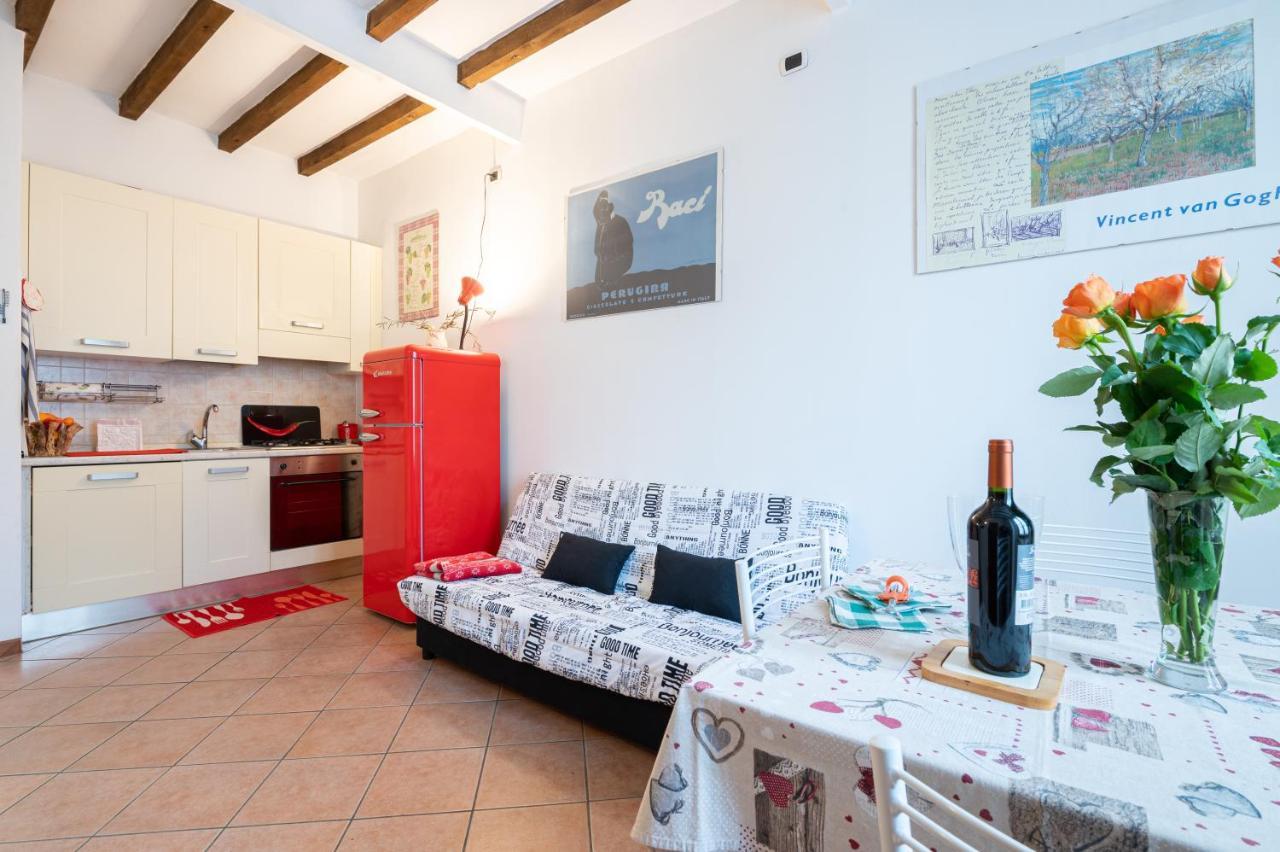Parma Historic Center Apartment 7Min From Duomo Luaran gambar