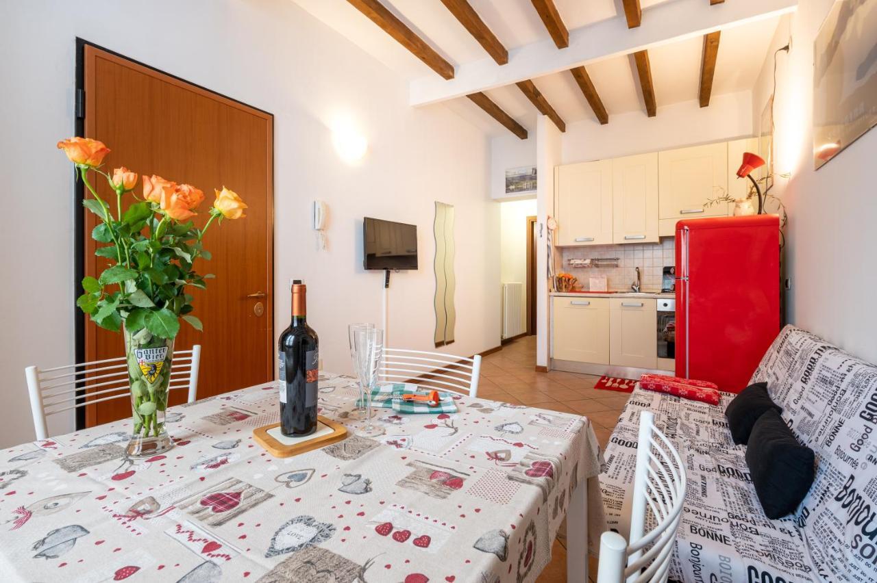 Parma Historic Center Apartment 7Min From Duomo Luaran gambar